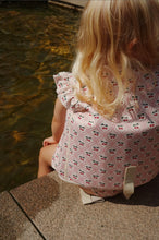 將圖片載入圖庫檢視器 Konges Sløjd - 浮水背心 Neoprene Swim Vest (Cherry Pink Motif)