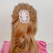 Load image into Gallery viewer, Little Marshmallow - 手製髮夾 Clip (Sakura)
