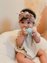 將圖片載入圖庫檢視器 Itzy Ritzy - 大象固齒器 Baby Molar Teether (Elephant)