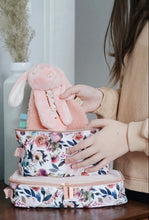 將圖片載入圖庫檢視器 Itzy Ritzy - 小兔咬咬安撫巾 Plush with Silicone Teether Toy (Bunny)