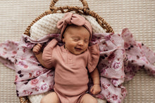 Load image into Gallery viewer, Snuggle Hunny Kids - 蝴蝶結髮帶 Rose Ripped Topknot Headband