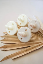 將圖片載入圖庫檢視器 Itzy Ritzy - 安撫奶嘴 Neutral Soother Orthodontic Pacifier Set