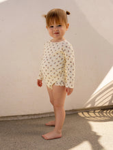 Load image into Gallery viewer, Quincy Mae - 長袖泳衣 One Piece Girls Rashguard (Daisy)