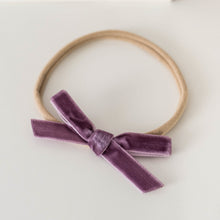 Load image into Gallery viewer, Snuggle Hunny Kids - 天鵝絨小髮帶 Grape Velvet Bow