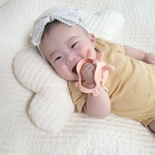 Load image into Gallery viewer, mama’s tem 翹尾小虎固齒器 Monster Tiger Teether (Peach)
