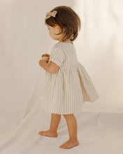 將圖片載入圖庫檢視器 Quincy Mae - 短袖裙子 Brielle Dress (Vintage Stripe)
