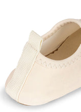Load image into Gallery viewer, Konges Sløjd - 防滑泳鞋 Aster Swim Shoes (Rock My Boat)
