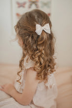 Load image into Gallery viewer, Bow So Cute - 蝴蝶結髮夾 Lace Bow Pink Sand
