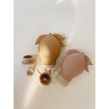 Load image into Gallery viewer, Konges Sløjd - 矽膠副食品容器 2 Pack Silicone Smoothie Bag (Almond / Blush)
