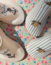 Load image into Gallery viewer, Konges Sløjd - 防滑泳鞋 Aster Swim Shoes (Rock My Boat)
