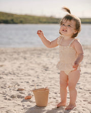 Load image into Gallery viewer, Quincy Mae - 一件式泳衣 Smocked One Piece Swimsuit (Latte Stripe)
