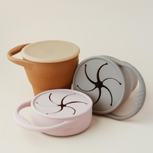 Load image into Gallery viewer, littleCHEW - 矽膠零食杯 Foldable Snack Cup (Onyx)
