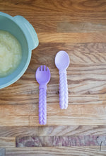Load image into Gallery viewer, Itzy Ritzy - 幼兒餐具套裝 Baby Spoon &amp; Fork Set (Amethyst+Purple Diamond)
