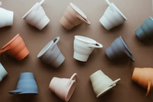 Load image into Gallery viewer, littleCHEW - 矽膠零食杯 Foldable Snack Cup (Dusty Coral)
