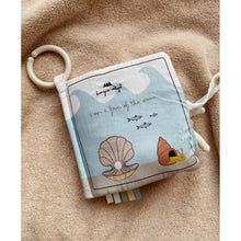 Load image into Gallery viewer, Konges Sløjd - 海洋主題布書 Ocean Fabric Book

