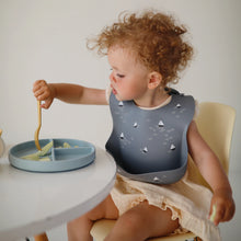 Load image into Gallery viewer, Mushie - Silicone Suction Plate 吸盤分隔餐盤 (Powder Blue)
