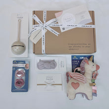 Load image into Gallery viewer, 初生女寶寶禮盒 New Born Baby Girl Gift Set (Basic)
