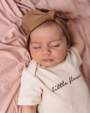 將圖片載入圖庫檢視器 Snuggle Hunny Kids - 蝴蝶結髮帶 Caramel Topknot Headband
