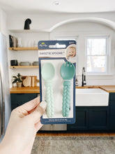 Load image into Gallery viewer, Itzy Ritzy - 幼兒餐具套裝 Baby Spoon &amp; Fork Set (Mint)
