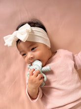 Load image into Gallery viewer, Itzy Ritzy - 大象固齒器 Baby Molar Teether (Elephant)
