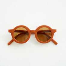 Load image into Gallery viewer, Grech &amp; Co - 兒童太陽眼鏡 Round Sustainable Sunglasses (Rust)
