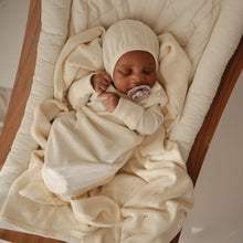 Load image into Gallery viewer, Mushie - 嬰兒睡衣 Ribbed Knotted Baby Gown (Ivory)
