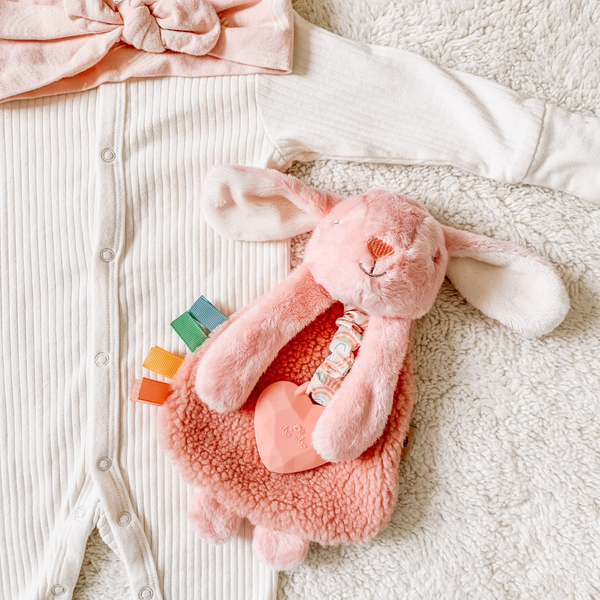 Itzy Ritzy - 小兔咬咬安撫巾 Plush with Silicone Teether Toy (Bunny)